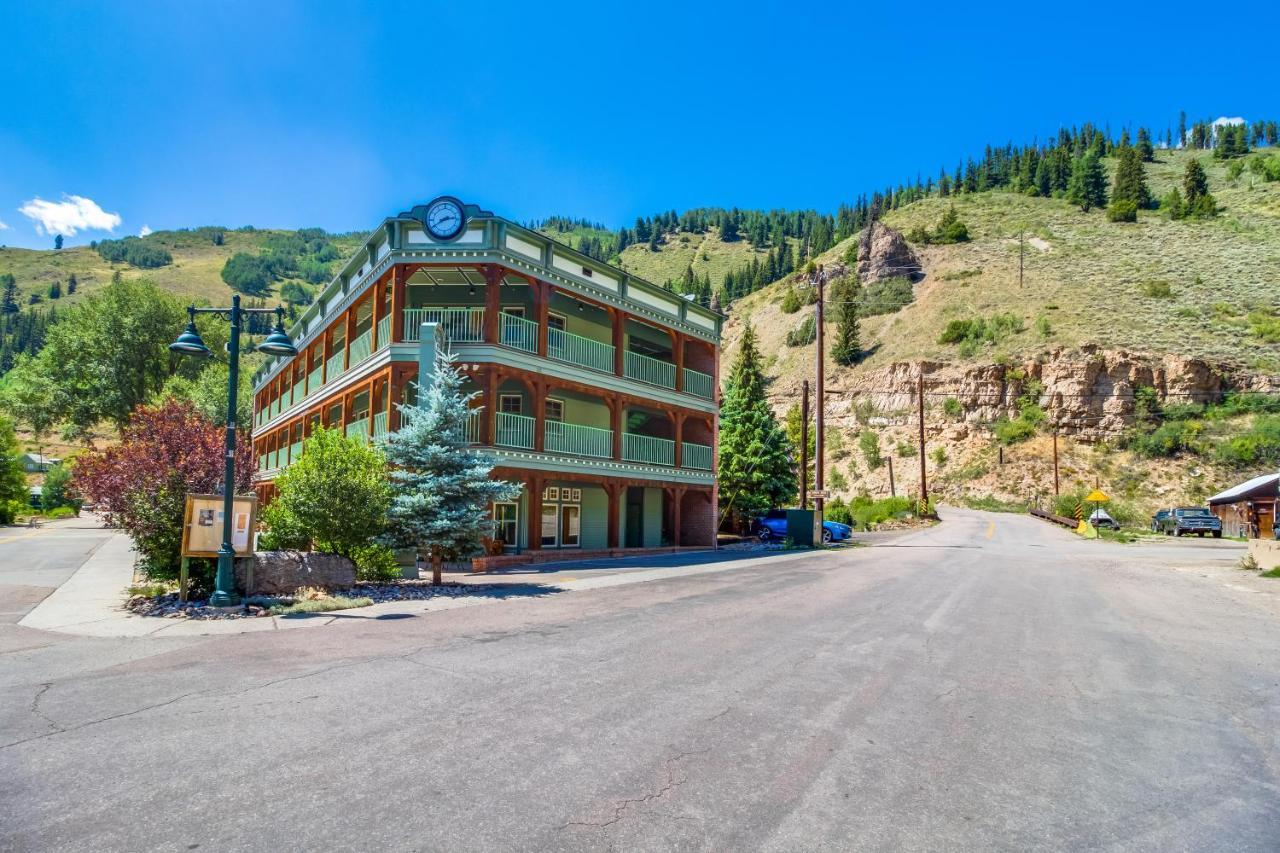 The Green Bridge Inn Red Cliff Bagian luar foto