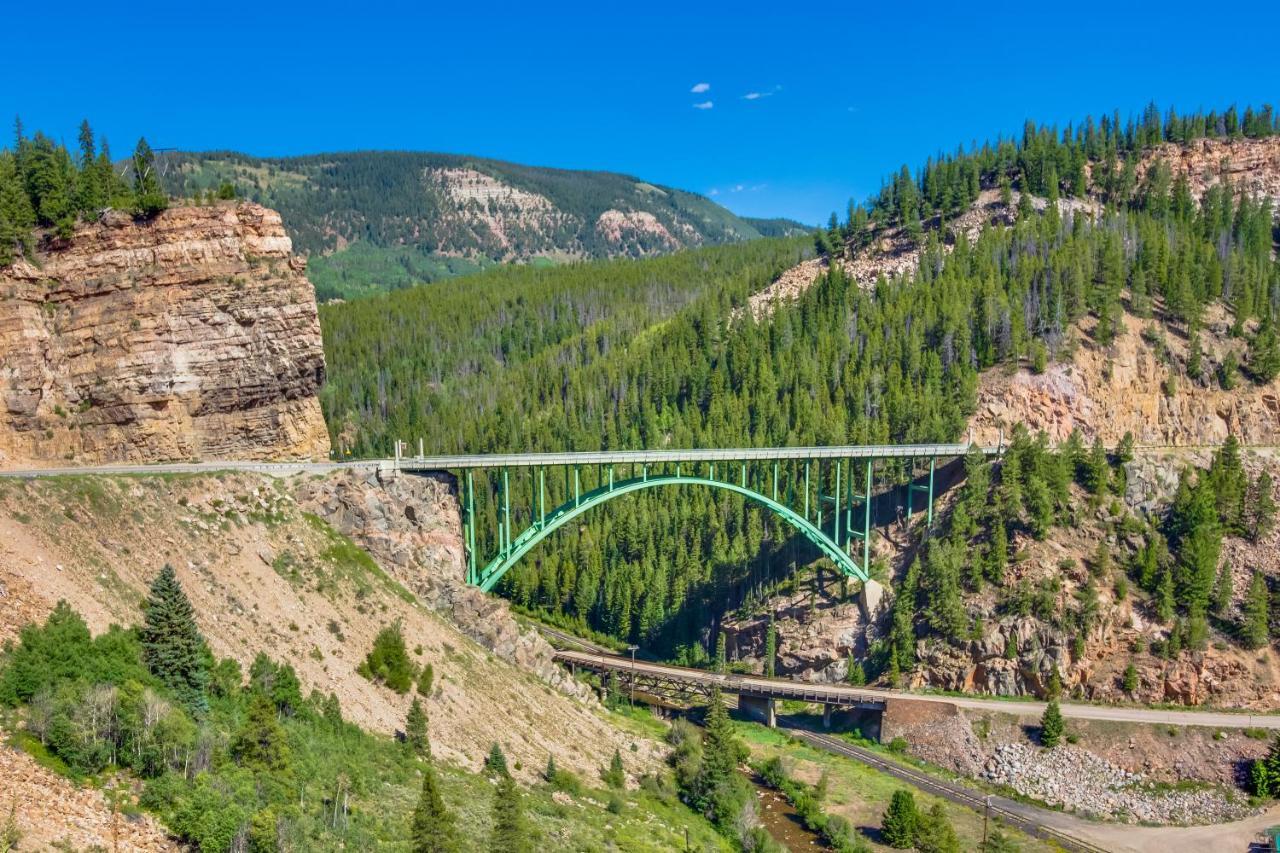 The Green Bridge Inn Red Cliff Bagian luar foto